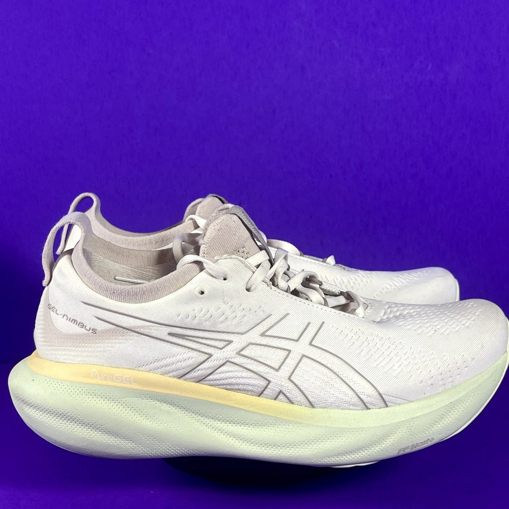 Asics Gel Nimbus 25 Women’s Size 10 Cream/Fawn Running Shoes 1012B356